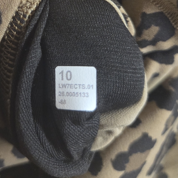 Align No Line Short - Picture 6 of 6